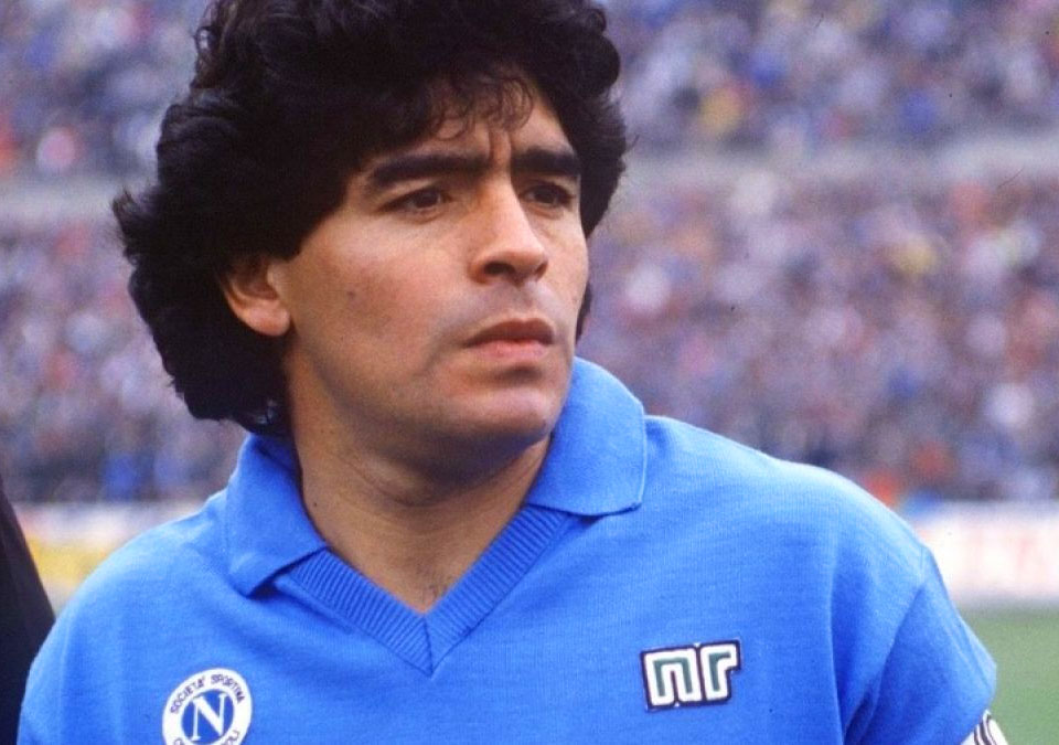 E' morto Maradona. Napoli piange il suo idolo