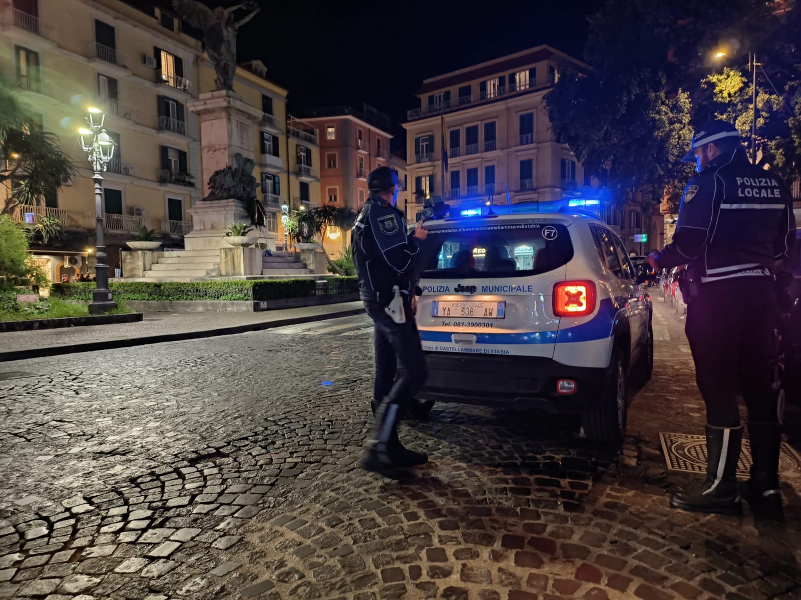 Castellammare. Progetto Sicurezza: oltre 100 veicoli fermati e 82 persone identificate 